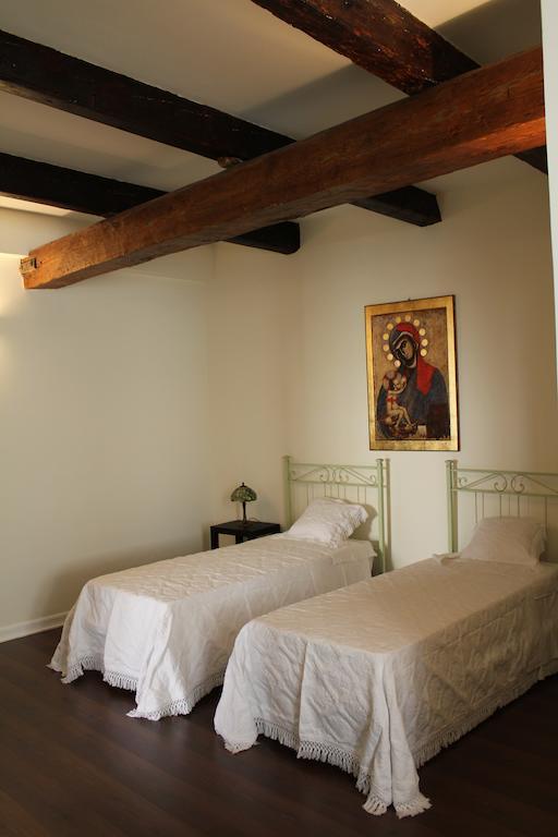 B&B Via Dell'Astrologo Cosenza Eksteriør bilde